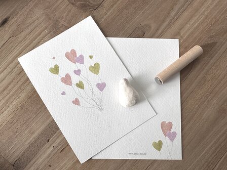 Kaartpin boeketje met hartjes