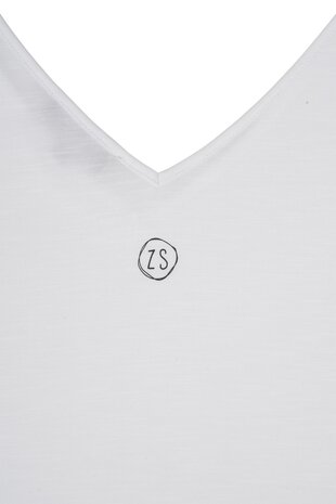 detailfoto van het witte singlet/hemdje van zusss